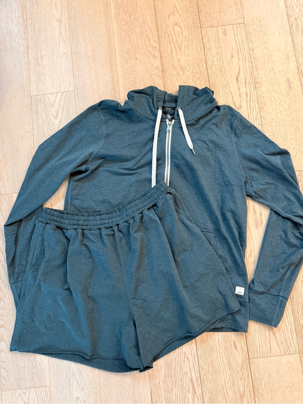 Vuori Teal Kids Pull-On Lounge Shorts